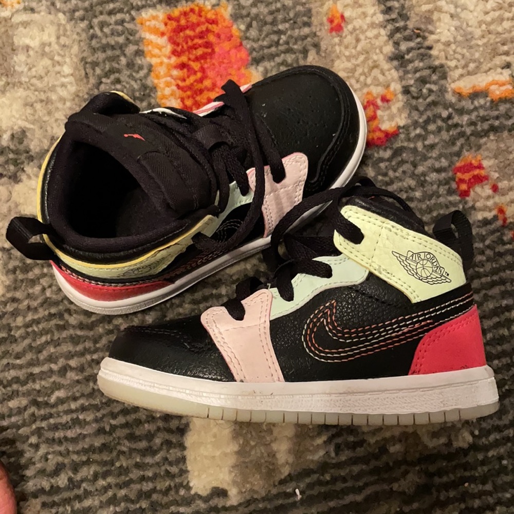Jordan 1 - Picture 2 of 3